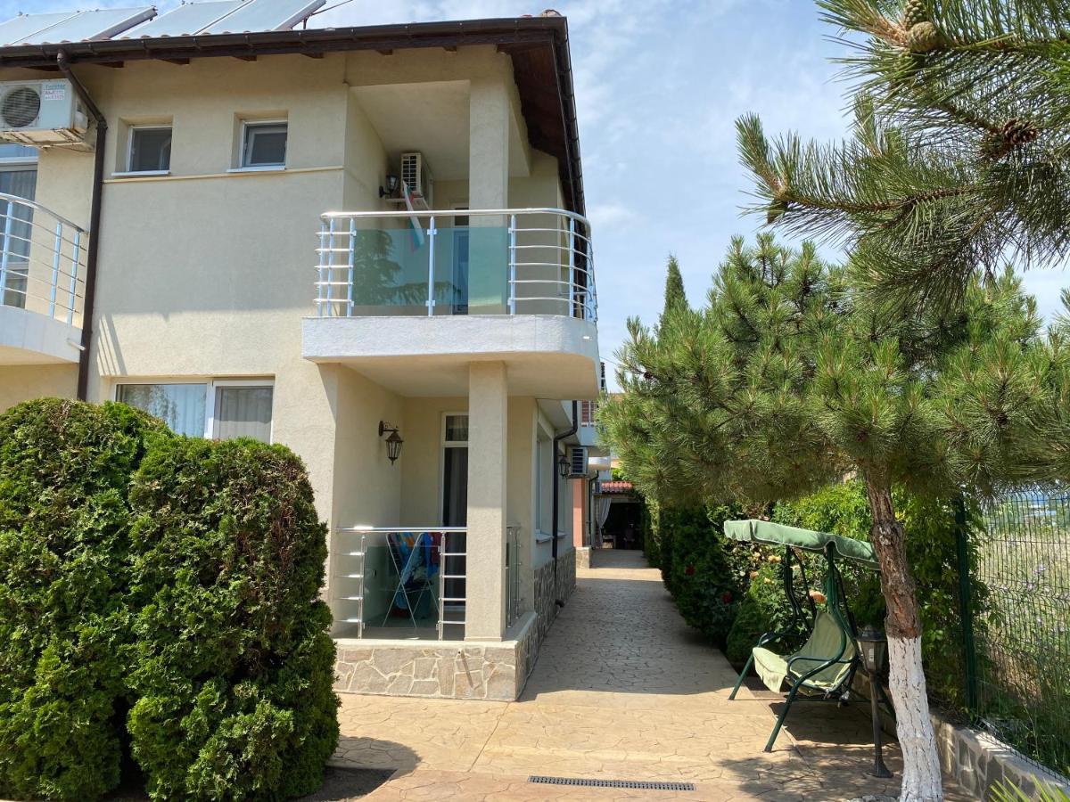 Sunny Guest House Ravda Exterior foto